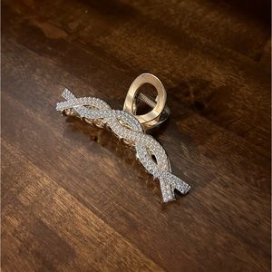 Altar’d State Gold & Pearl Hair Clip